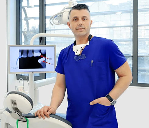 Ιατρός, Χειρουργός Οδοντίατρος Δρ. Αλέξανδρος Καρατάσος